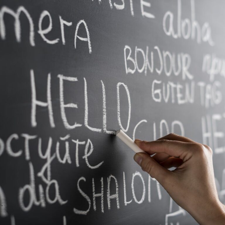 Czy opłaca się zapisać dziecko do szkoły językowej