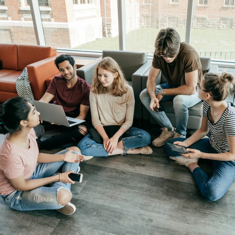 jezyki-obce-a-sukces-w-biznesie-dlaczego-warto-inwestowac-w-kursy-dla-firm